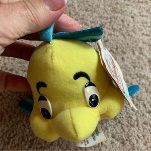 VINTAGE The little mermaid flounder stuffed exclusively for Disney theme parks